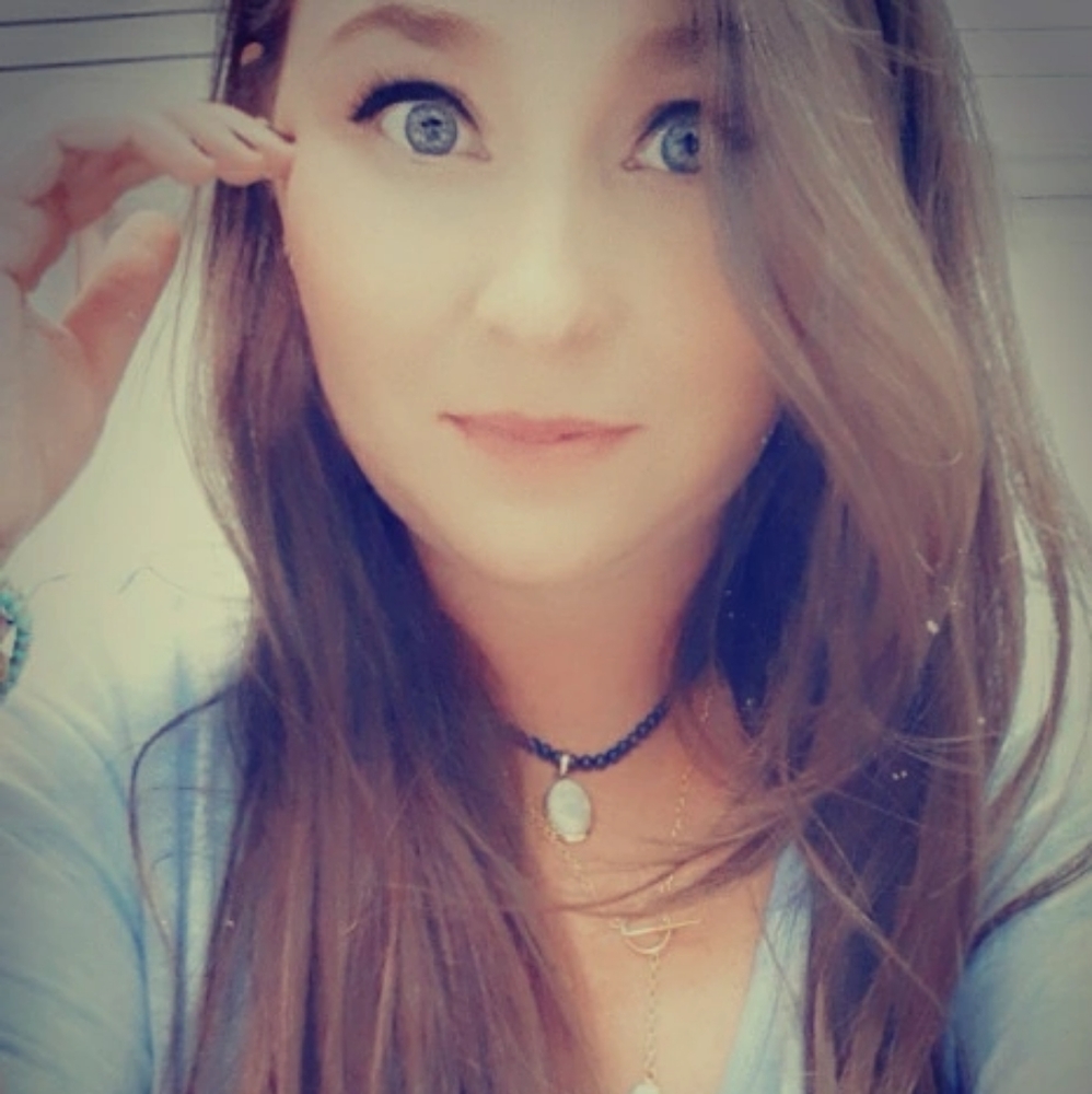 Meet your Posher, Veronica